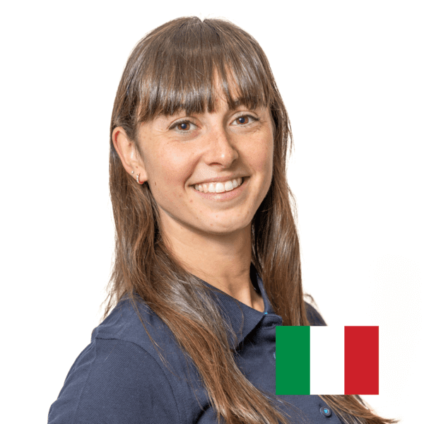 Serena-Mora-Sports-and-Deep-Tissue-Massage-Therapist-Italian-1600.png